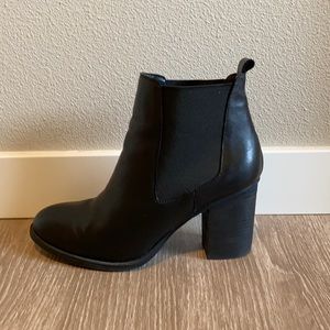 Black Steve Madden Booties, Chelsea